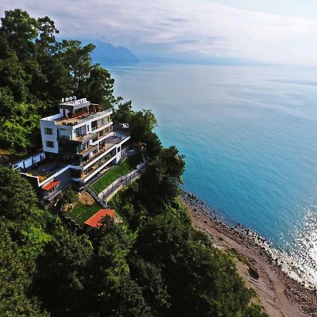 Hotel Montana Kvariati Zewnętrze zdjęcie