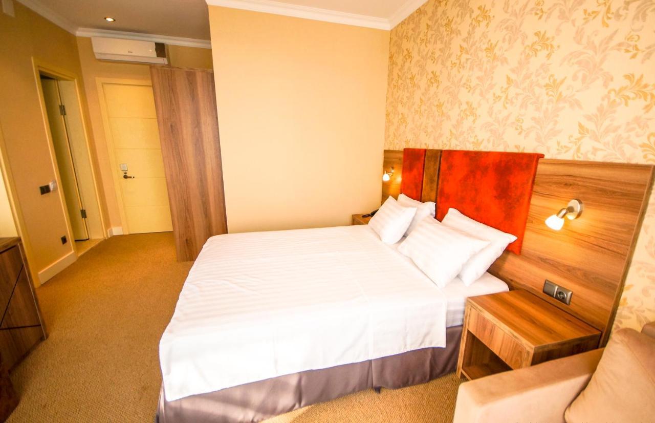 Hotel Montana Kvariati Zewnętrze zdjęcie