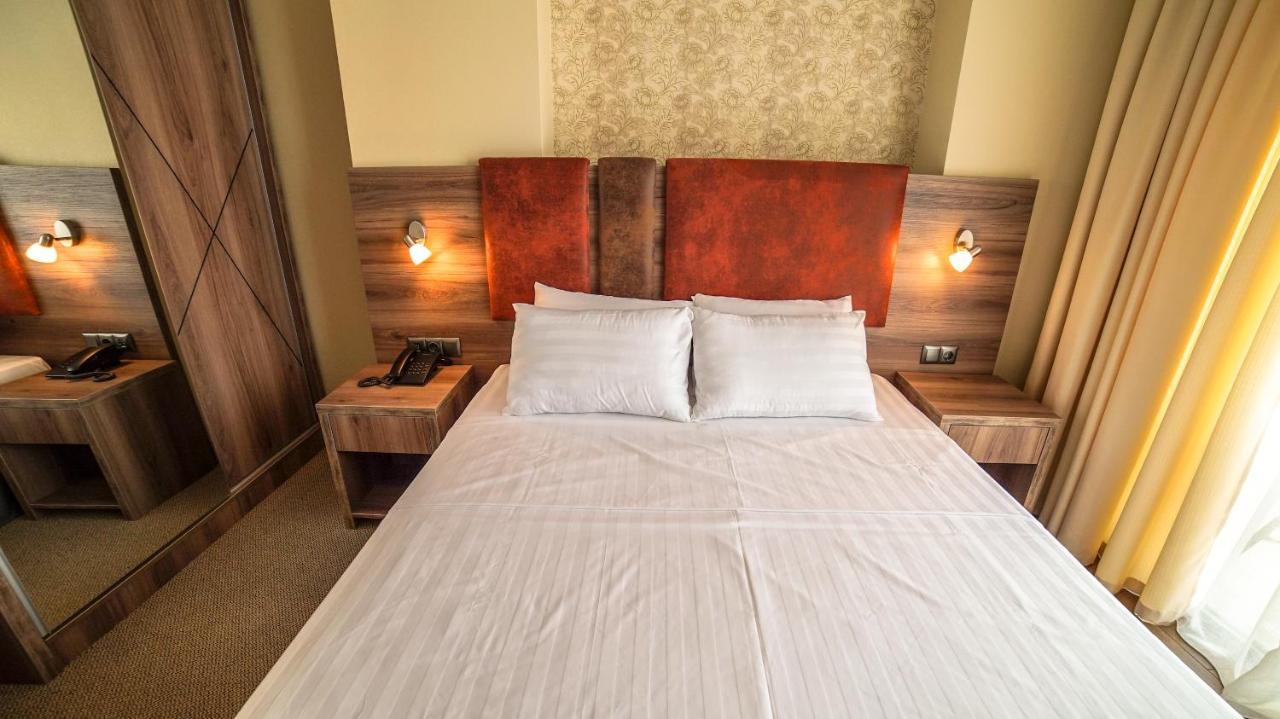 Hotel Montana Kvariati Zewnętrze zdjęcie