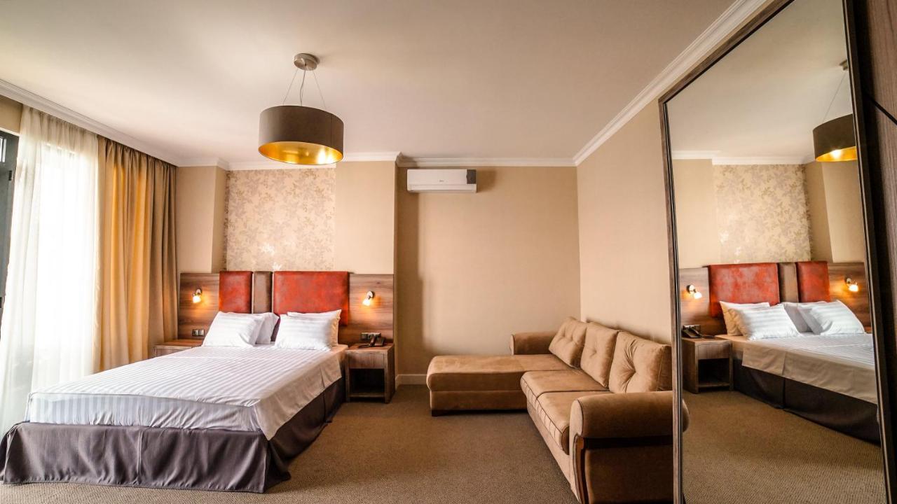 Hotel Montana Kvariati Zewnętrze zdjęcie